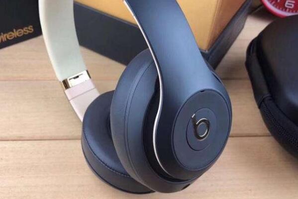 solo3和studio3区别图标