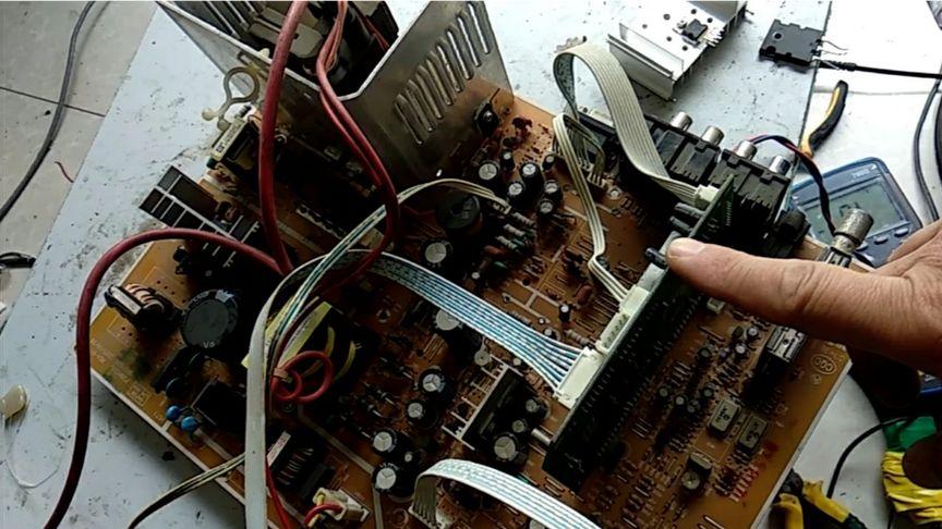 康佳电视电源灯亮但无法开机游戏截图