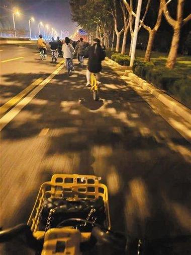 美团有黑夜模式吗
