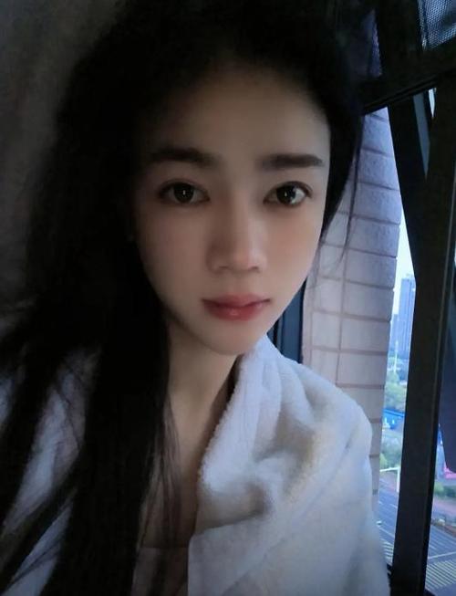 抖音网红柠檬个人简历